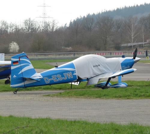 SmallAircraft-D-ESJW-03