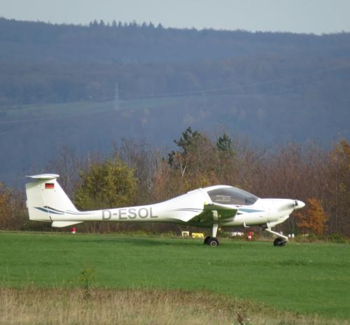 SmallAircraft-D-ESOL-03
