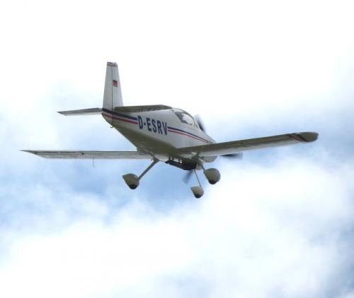 SmallAircraft-D-ESRV-06