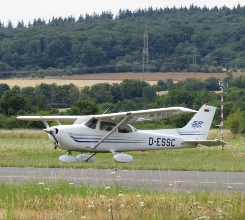 SmallAircraft-D-ESSC-01