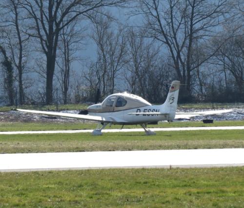 SmallAircraft-D-ESSN-04