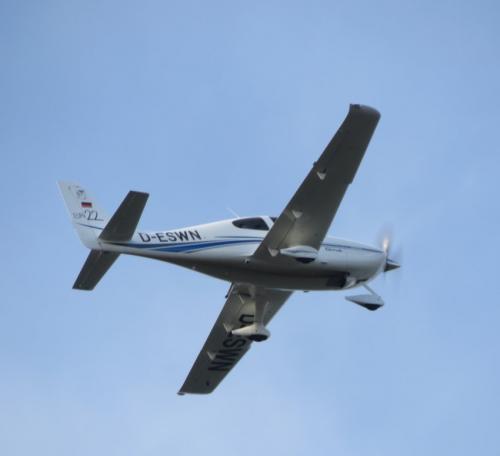 SmallAircraft-D-ESWN-04