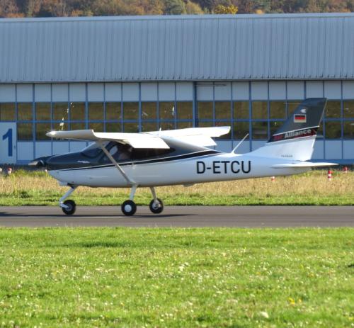 SmallAircraft-D-ETCU-05