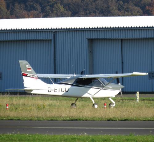 SmallAircraft-D-ETCU-06