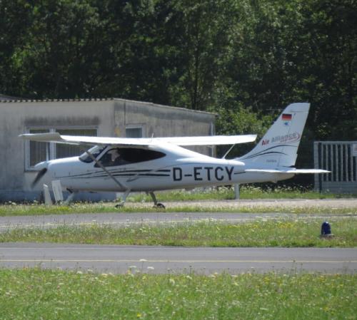 SmallAircraft-D-ETCY-02