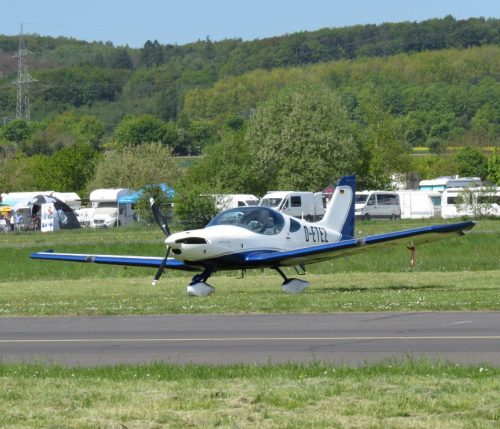 SmallAircraft-D-ETEZ-01