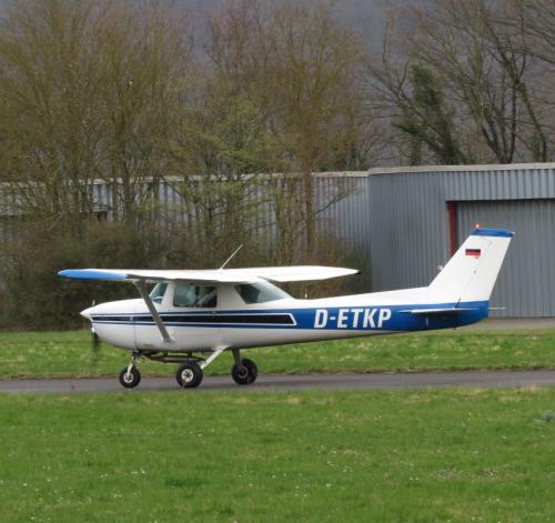 SmallAircraft-D-ETKP-05