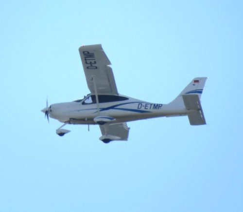 SmallAircraft-D-ETMP-02