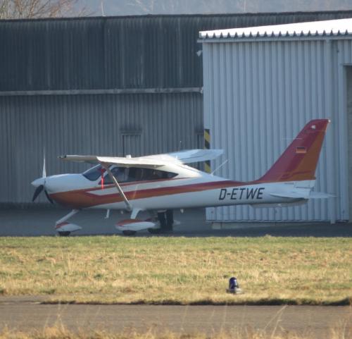 SmallAircraft-D-ETWE-04