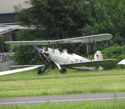 SmallAircraft-D-EUDT-08