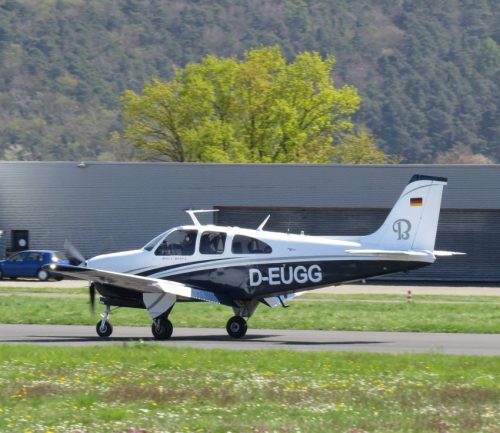 SmallAircraft-D-EUGG-01
