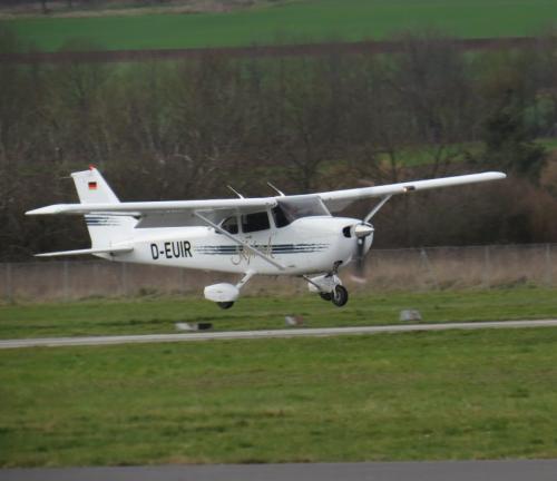 SmallAircraft-D-EUIR-01