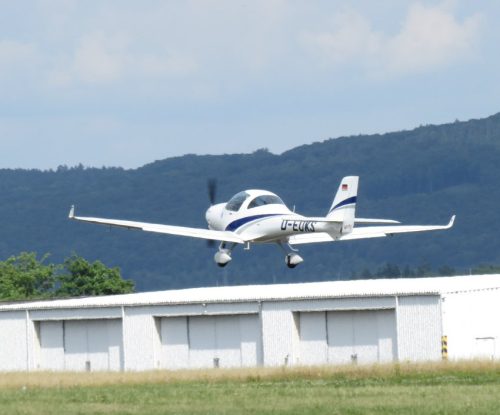 SmallAircraft-D-EUKS-10