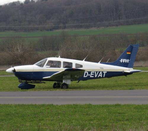 SmallAircraft-D-EVAT-04