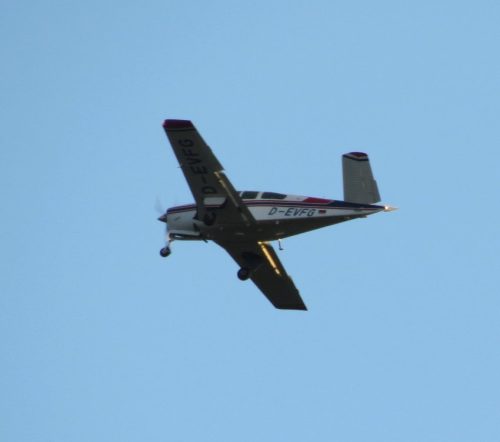 SmallAircraft-D-EVFG-01
