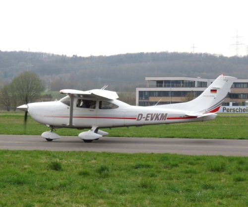 SmallAircraft-D-EVKM-03