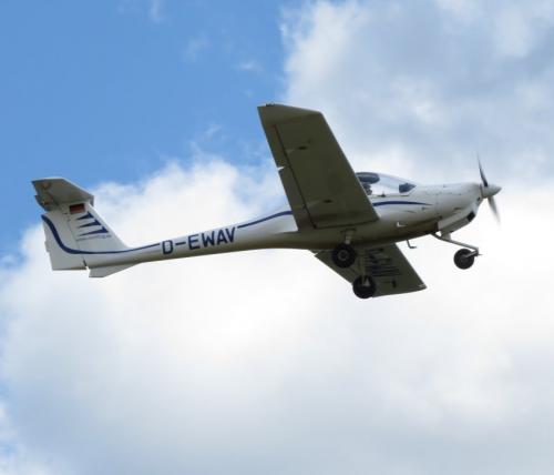 SmallAircraft-D-EWAV-03