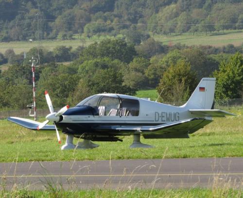 SmallAircraft-D-EWUG-02