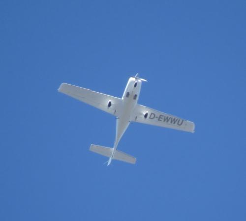 SmallAircraft-D-EWWU-02