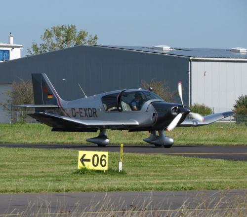 SmallAircraft-D-EXDR-08