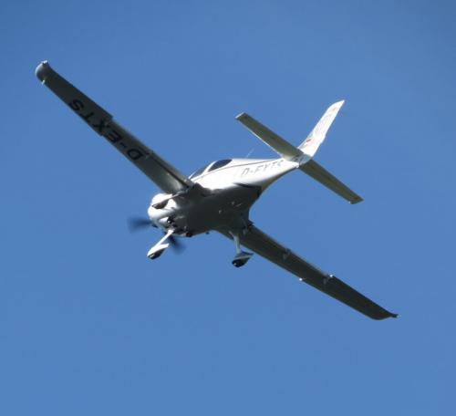 SmallAircraft-D-EXTS-03