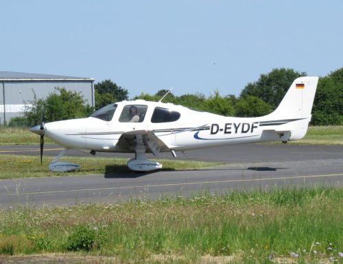 SmallAircraft-D-EYDF-06