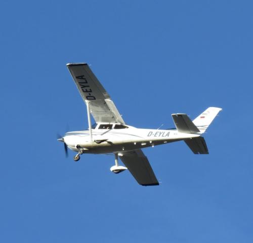 SmallAircraft-D-EYLA-02