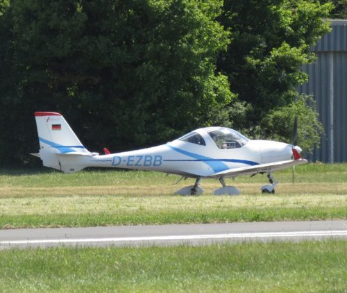 SmallAircraft-D-EZBB-01