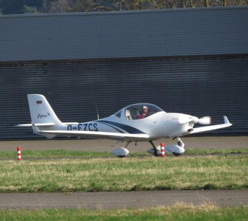 SmallAircraft-D-EZCS-01