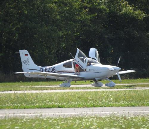 SmallAircraft-D-EZDG-04