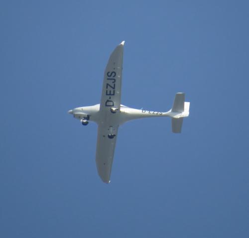 SmallAircraft-D-EZJS-02