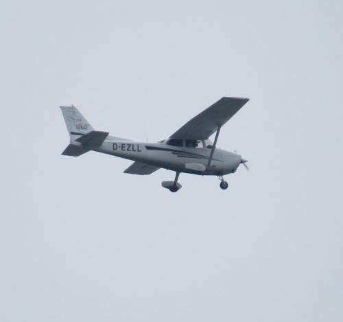 SmallAircraft-D-EZLL-03