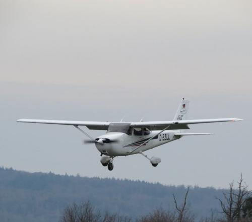 SmallAircraft-D-EZLL-06