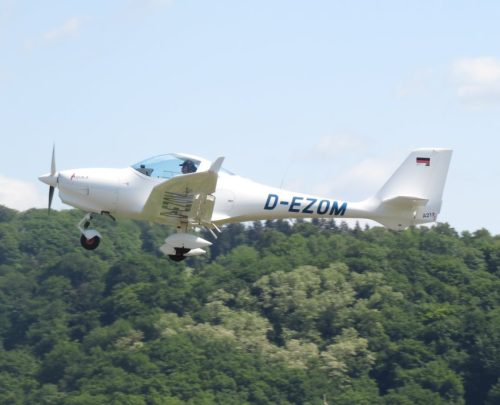 SmallAircraft-D-EZOM-03