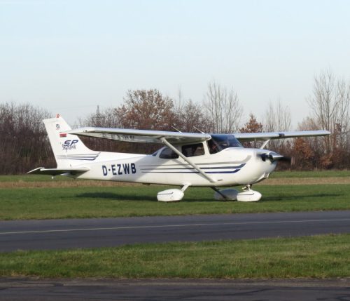 SmallAircraft-D-EZWB-02