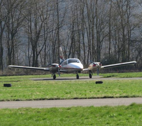 SmallAircraft-D-GGRT-01