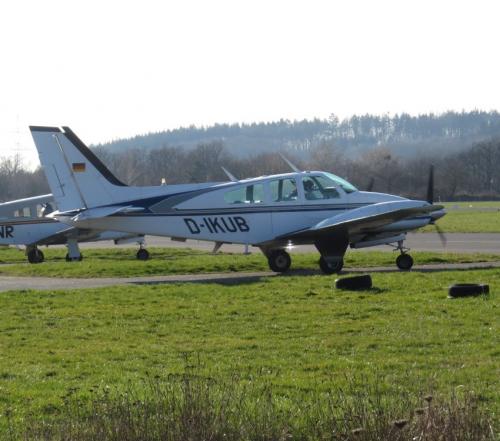 SmallAircraft-D-IKUB-01
