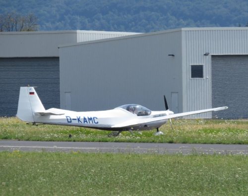 SmallAircraft-D-KAMC-05
