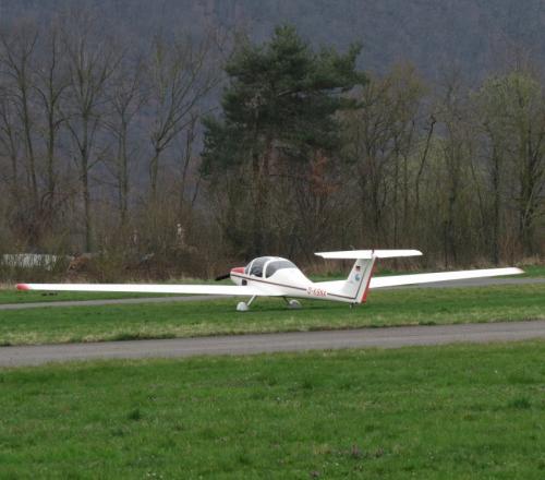 SmallAircraft-D-KBNA-05