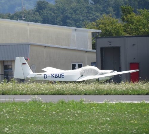 SmallAircraft-D-KBUE-02