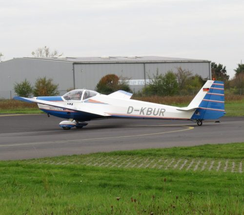 SmallAircraft-D-KBUR-02