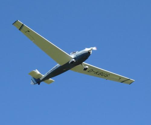 SmallAircraft-D-KBUS-05