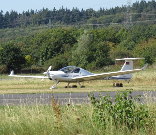 SmallAircraft-D-KGTH-01