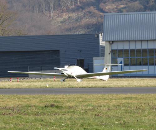 SmallAircraft-D-KIKD-03