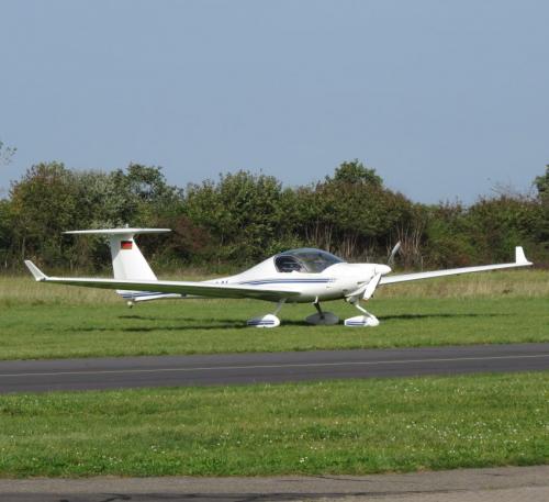 SmallAircraft-D-KKAN-01