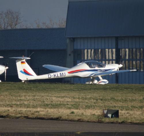 SmallAircraft-D-KLMJ-02