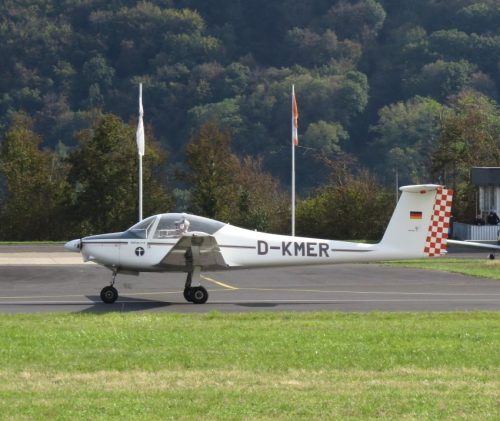 SmallAircraft-D-KMER-03