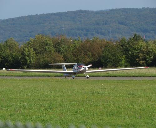 SmallAircraft-D-KNEC-01
