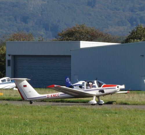 SmallAircraft-D-KNEC-02