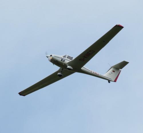 SmallAircraft-D-KNED-01